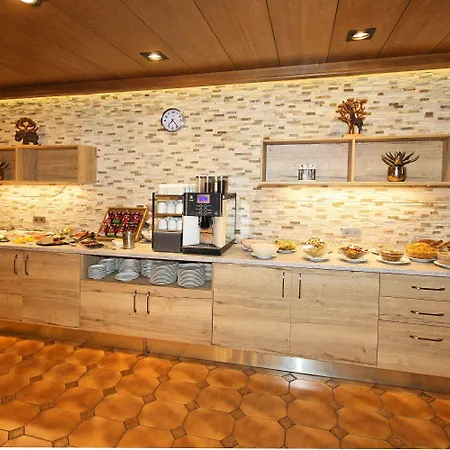 Kajetansbruecke Hotel Pfunds