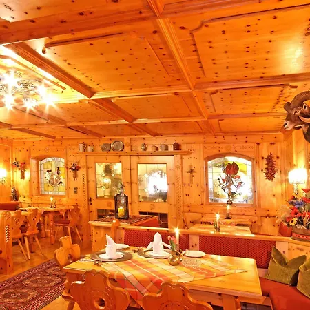 Kajetansbruecke Hotel 3*