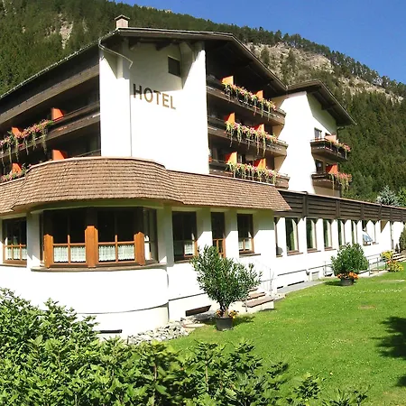 Hotel Kajetansbruecke 3*