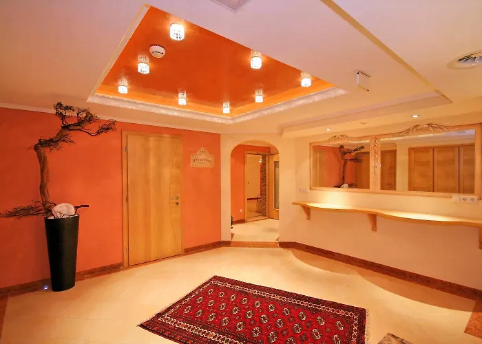 Otel Kajetansbruecke Pfunds