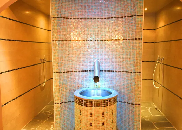 Kajetansbruecke Hotel