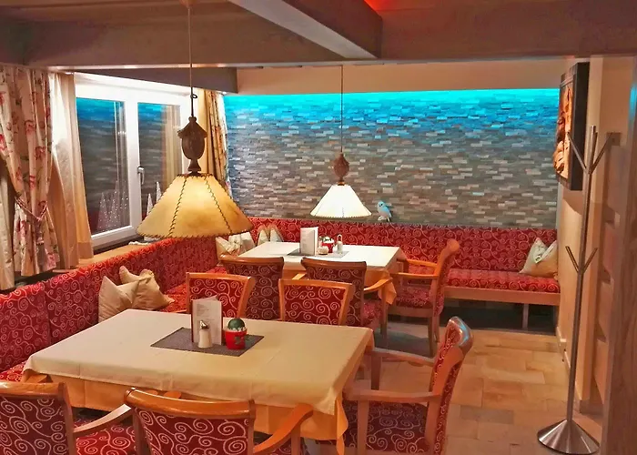 Kajetansbruecke Otel 3*