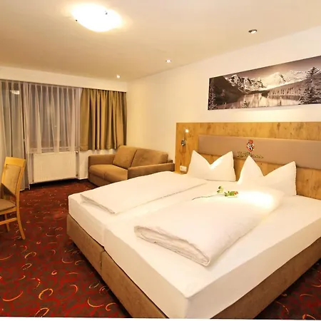 Kajetansbruecke 3* פונדס