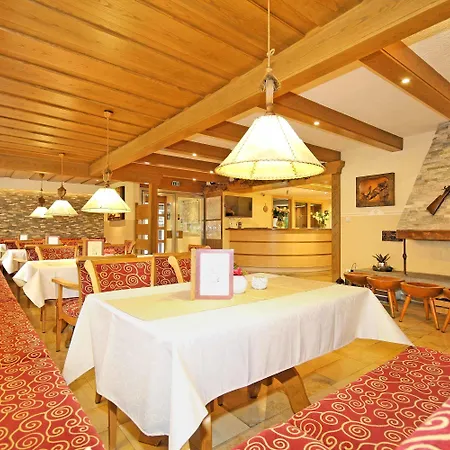 Kajetansbruecke פונדס