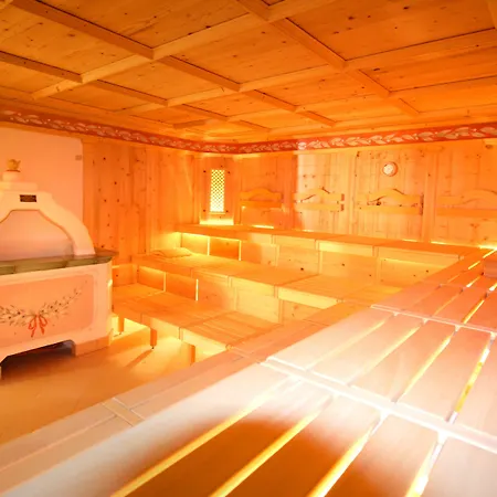 Kajetansbruecke מלון פונדס