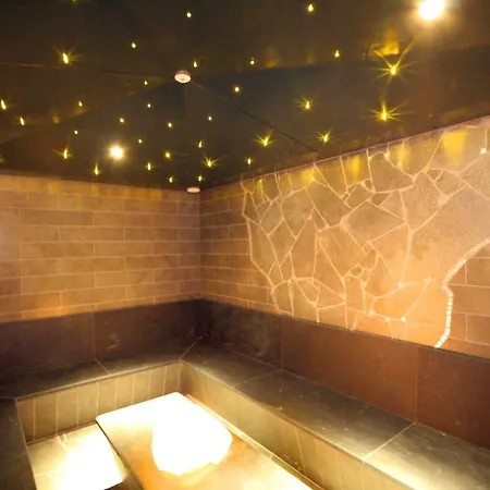 מלון Kajetansbruecke פונדס