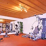 Kajetansbruecke 3* فوندس