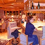 فندق Kajetansbruecke 3*