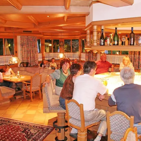Kajetansbrucke Hotel 3*