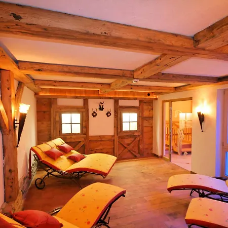 Hotel Kajetansbrucke 3*